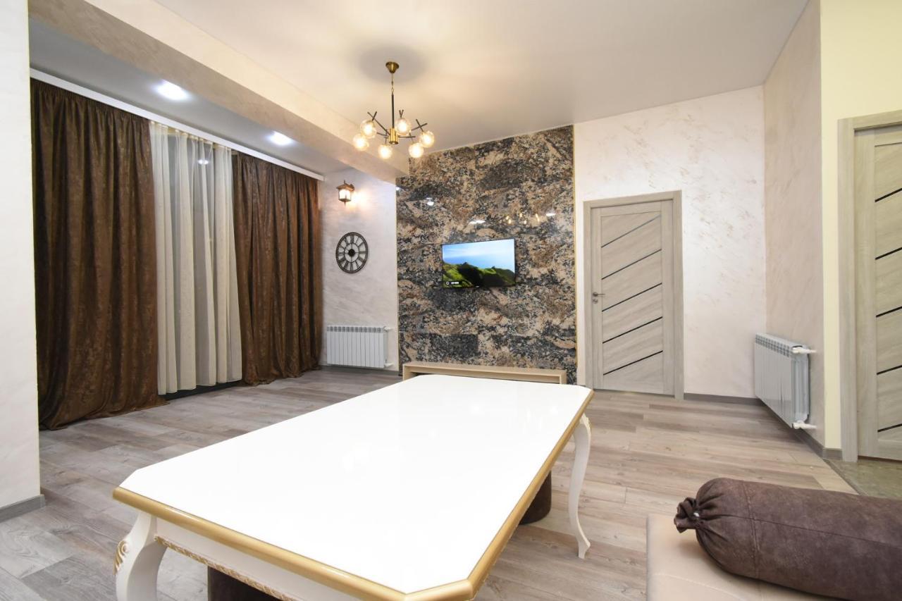 New Apartment In Downtown Єреван Екстер'єр фото